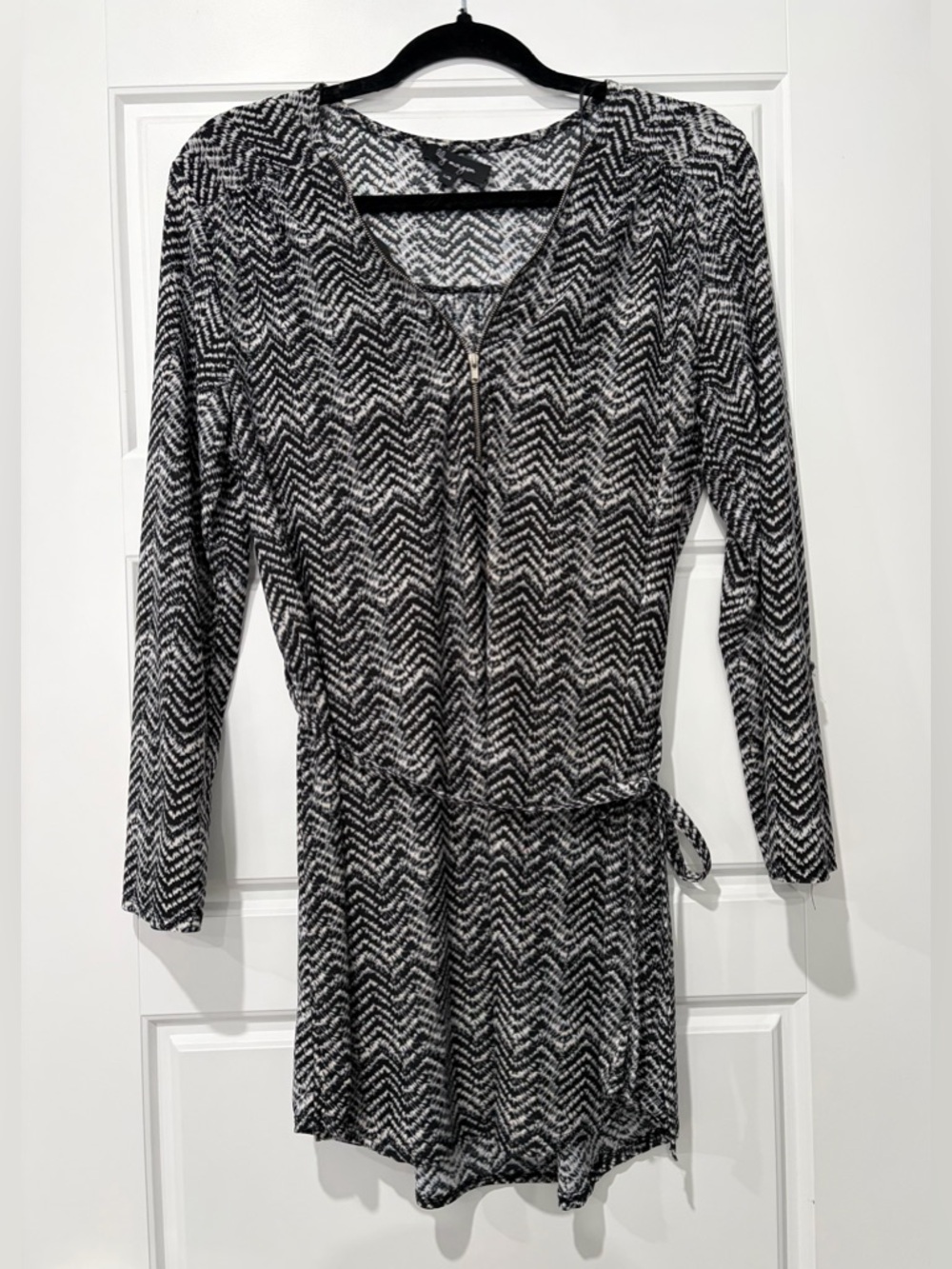 Lily Morgan Women's Black & White Chevron Long-Sleeve Dress with Tie Waist